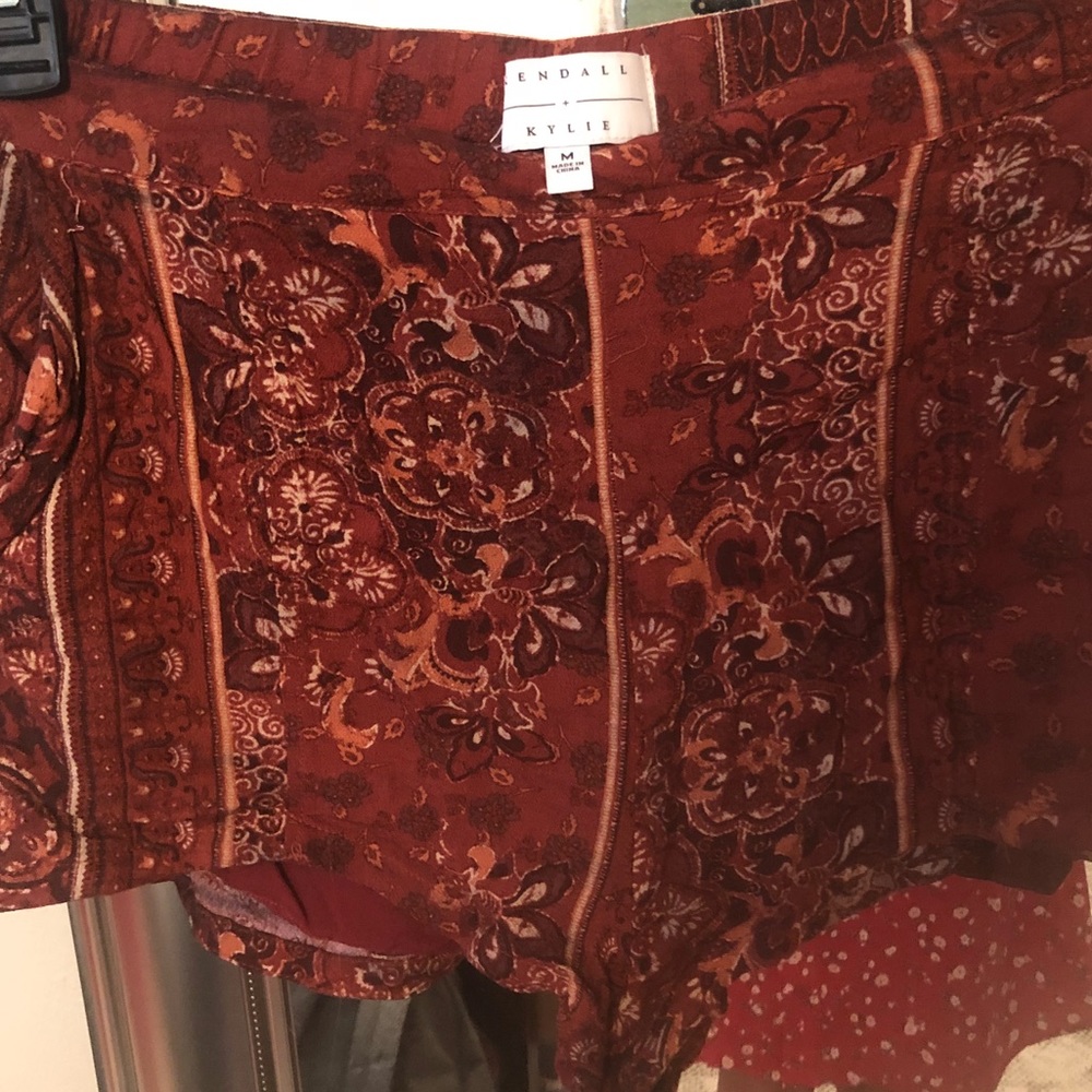 Kendall & Kylie high waisted shorts